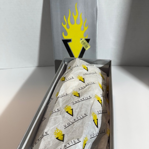 Vionic Riches Rhinestone Flip-flops - Picture 6 of 6